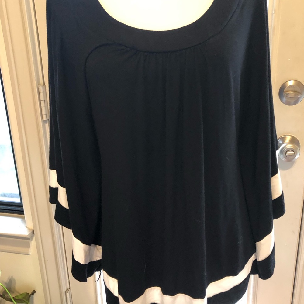 NWT White House Black Market Chic Black and White Women's Pancho Blouse